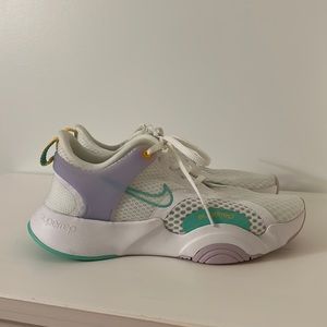 Nike Super Reps size 7.5 Woman’s